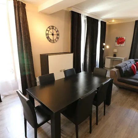 Quality 2 Bedroom 9 Mins From The Palais 342 Apartment Cannes