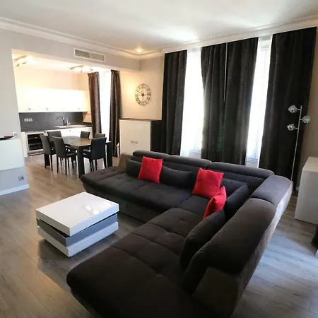 Apartment Quality 2 Bedroom 9 Mins From The Palais 342 *